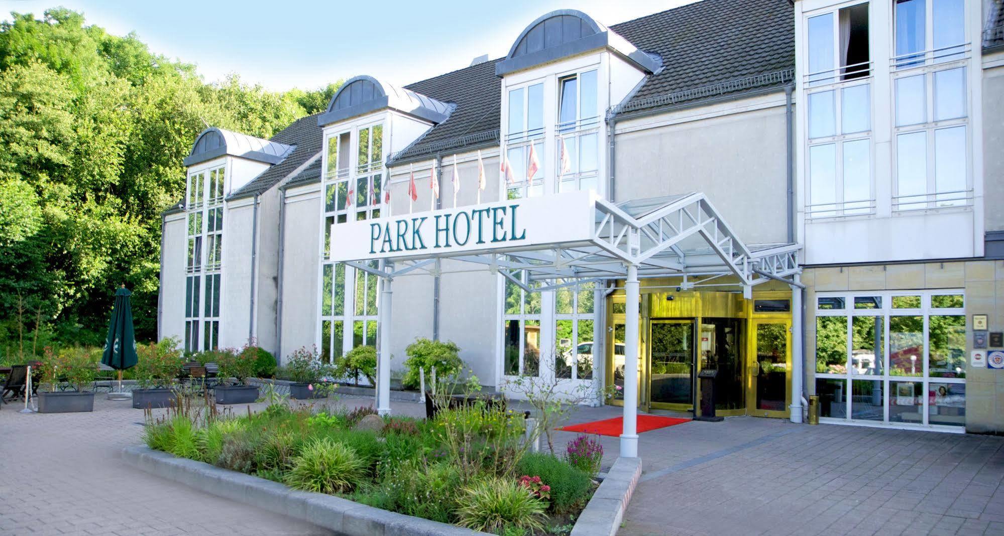 Park Hotel Ahrensburg by Centro Buitenkant foto